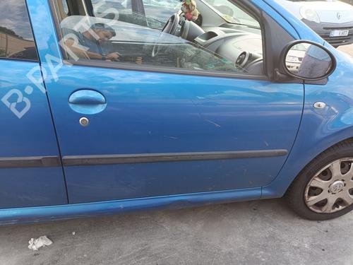 Used Right front door PEUGEOT 107 (PM_, PN_) 1.0 (68 hp) 18126410