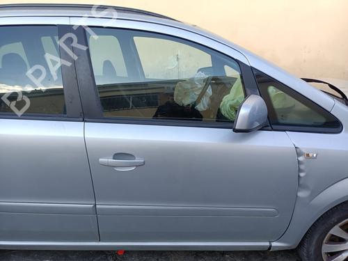 Used Right front door OPEL ZAFIRA / ZAFIRA FAMILY B (A05) 1.7 CDTI (M75) (110 hp) 30475627