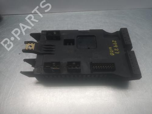 Used Fuse box Fuse box 38408420 38408420