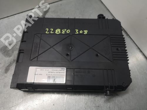 Fuse box PEUGEOT 308 II (LB_, LP_, LW_, LH_, L3_)  | BP11424018E1 