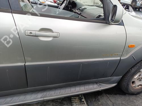 Used Right front door SSANGYONG REXTON / REXTON II (GAB_) 3.2 RX320 4x4 (220 hp) 32033017