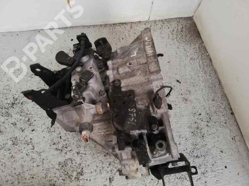 Used Gearbox KIA CERATO I Hatchback (LD) [2004-2010]  2227948