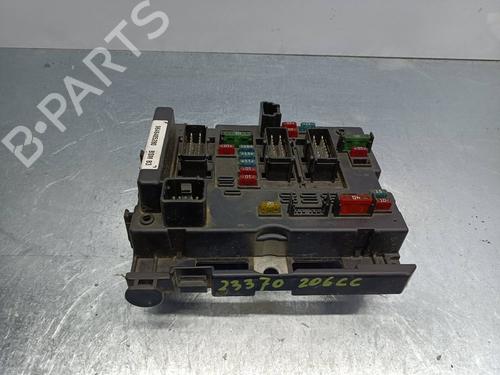 Sikringsdose PEUGEOT 206 CC (2D) 2.0 S16 (136 hp) 19073074
