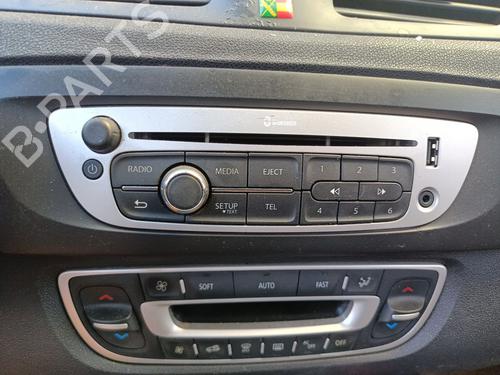 Used Radio Radio 38255117 38255117