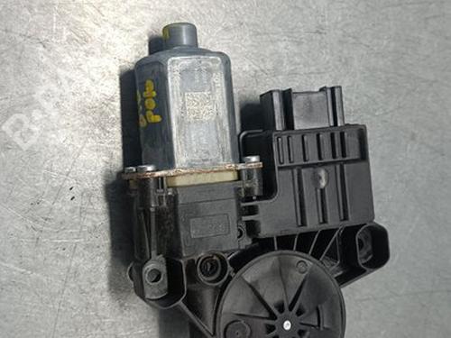Used Right front window motor VW POLO VI (AW1, BZ1, AE1) 1.6 TDI (80 hp) 29070449