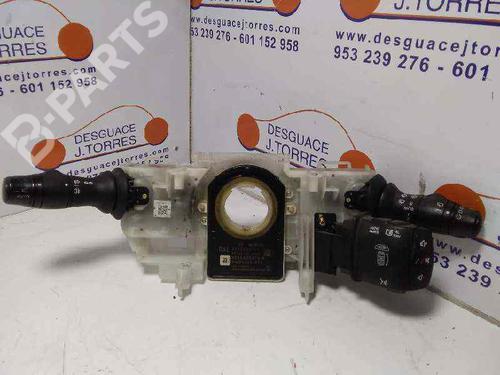 Used Switch RENAULT LAGUNA III (BT0/1) 2.0 dCi (BT07, BT0J, BT14, BT1A, BT1S) (131 hp) 2224019