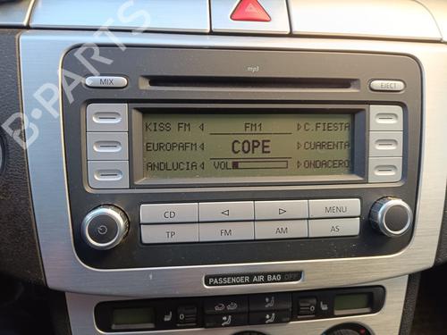 Used Radio VW PASSAT B6 (3C2) [2005-2011]  31017099