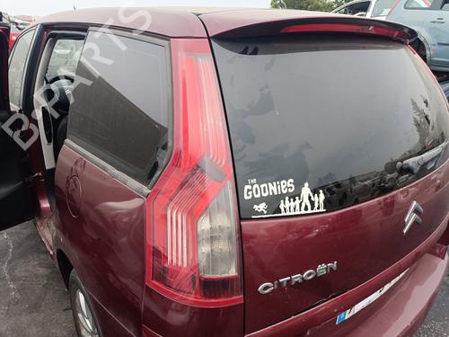 Venstre baglygte CITROËN C4 Picasso I MPV (UD_) 2.0 HDi 138 (136 hp) 28488055