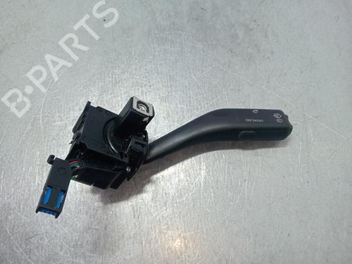 Commodo Essuie Glace / Phare VW GOLF V (1K1) [2003-2010]  31946660