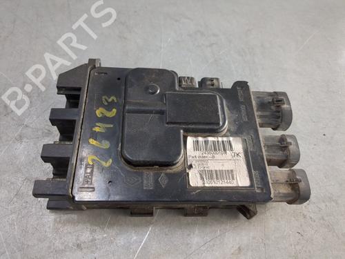 Used Fuse box Fuse box RENAULT MEGANE III Hatchback (BZ0/1_, B3_) 1.6 16V (116 hp) 32708382 32708382