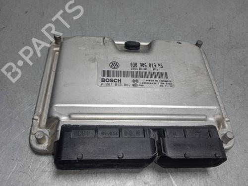 Used Engine control unit (ECU) Engine control unit (ECU) SKODA ROOMSTER (5J7) 1.9 TDI (105 hp) 32131656 32131656
