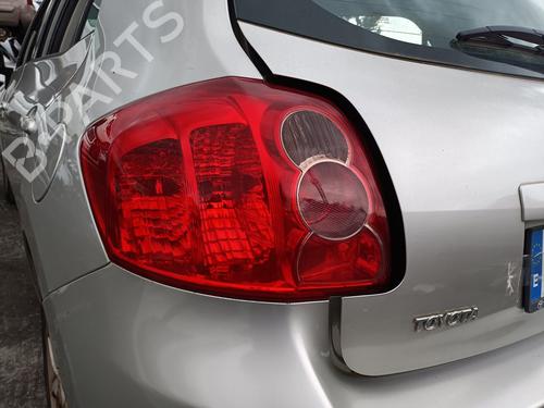 Feu arrière gauche TOYOTA AURIS (_E15_) 1.4 D-4D (NDE150_, NDE150R) (90 hp) 31868797