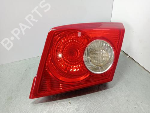 Feu de coffre droit CHEVROLET LACETTI (J200) 1.6 (109 hp) 31924004