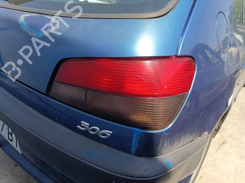 Used Right taillight PEUGEOT 306 Hatchback (7A, 7C, N3, N5) 1.9 D (69 hp) 26543846