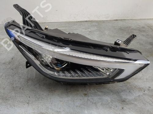 Used Right headlight Right headlight MG MG ZS SUV (AZS1) [2017-2026] 33885479 33885479