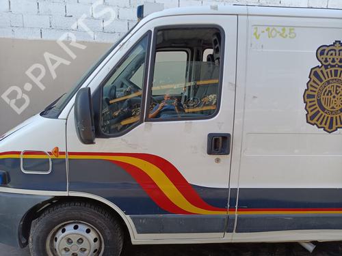 Left front door CITROËN JUMPER I Bus (244, Z_) 2.0 HDi BP29381988C2