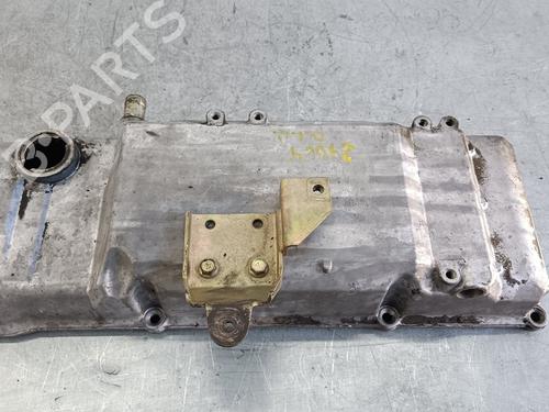 Used Valve cover MITSUBISHI PAJERO III (V7_W, V6_W) 3.2 Di-D (V68W, V78W) (165 hp) 15254336
