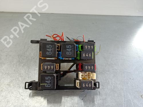 Used Fuse box AUDI Q3 (8UB, 8UG) 2.0 TFSI quattro (180 hp) 26331087