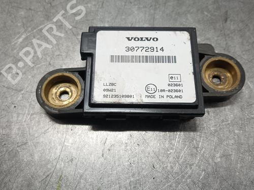 Used Electronic module VOLVO S80 II (124) D5 (205 hp) 29904676