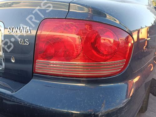 Used Right taillight HYUNDAI SONATA IV (EF) 2.0 16V (131 hp) 25454088
