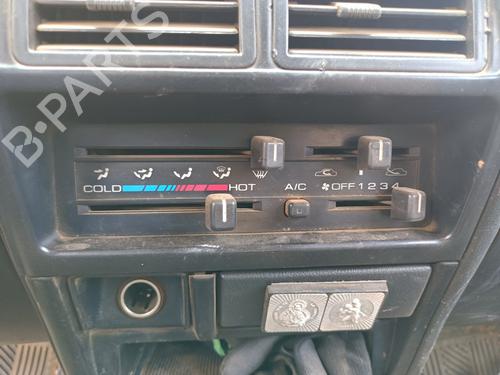 AC Styreenhet / Manøvreringsenhet OPEL FRONTERA A Sport (U92) 2.5 TDS (115 hp) 29850222