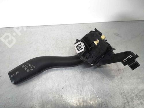 Used Steering column stalk AUDI A3 (8P1) 1.9 TDI (105 hp) 7636017