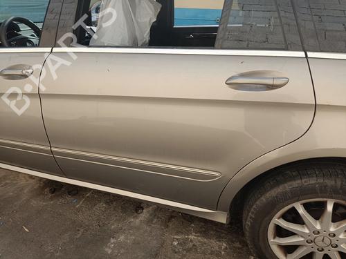 Used Left rear door MERCEDES-BENZ R-CLASS (W251, V251) R 350 CDI 4-matic (251.022, 251.122) (224 hp) 13117901