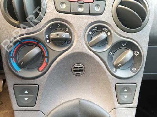 Used Climate control FIAT PANDA (169_) 1.2 (169AXF2A, 169AXF1A) (69 hp) 27440421