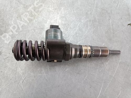 Used Injector VW GOLF V (1K1) [2003-2010]  12497418