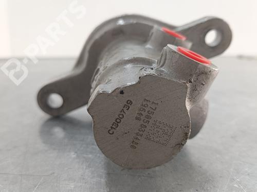 Brake master cylinder FIAT 500X (334_) 1.6 D Multijet (334AXA1B, 334AXA11) | BP4758289M77 