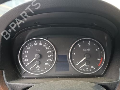 Used Instrument cluster BMW 3 (E90) 325 d (197 hp) 18126110