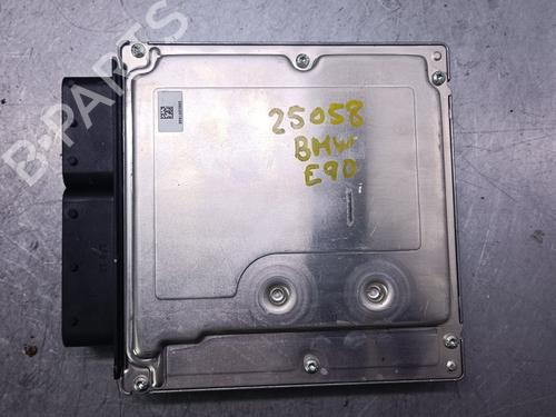 Used Engine control unit (ECU) BMW 3 (E90) 325 d (197 hp) 18126101
