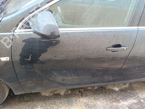 Used Left front door OPEL INSIGNIA A (G09) [2008-2017]  30742644