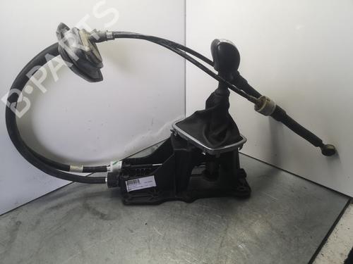 Manual gearbox selector RENAULT LATITUDE (L70_) 2.0 dCi 150 (L70H) (150 hp) 13451126