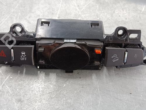 Used Switch CHEVROLET CAPTIVA (C100, C140) [2006-2025]  11698798