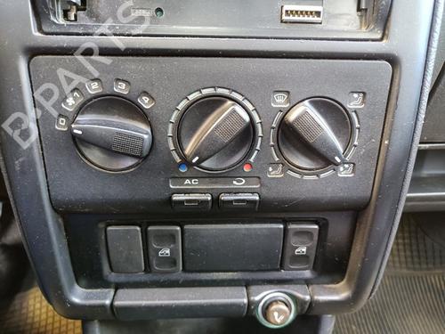 AC Styreenhet / Manøvreringsenhet AC Styreenhet / Manøvreringsenhet VW POLO III (6N1) 60 1.4 (60 hp) 35803900 35803900