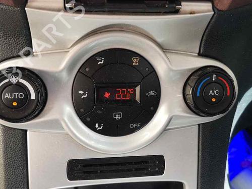 AC Styreenhet / Manøvreringsenhet FORD FIESTA VI (CB1, CCN) 1.6 TDCi (90 hp) 11724320