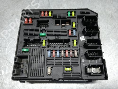 Used Fuse box RENAULT FLUENCE (L3_) 1.5 dCi (L30D, L30L, L306, L33F, L33L, L33M, L33V, L33W) (110 hp) 28141574