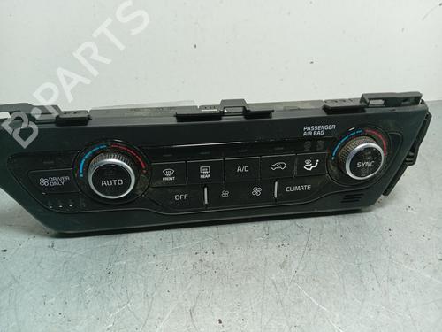 Used Climate control Climate control 32843431 32843431