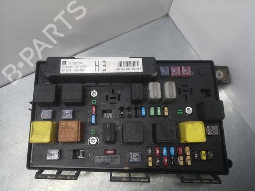 Fuse box OPEL ASTRA H GTC (A04) 1.9 CDTi (L08) | BP16938469E1 