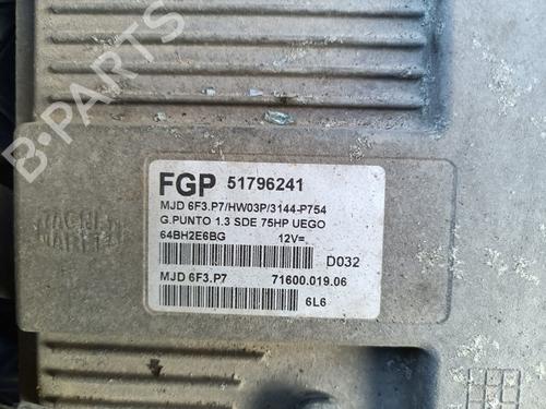 Used Engine control unit (ECU) Engine control unit (ECU) FIAT PUNTO (199_) 1.3 D Multijet (75 hp) 33552870 33552870