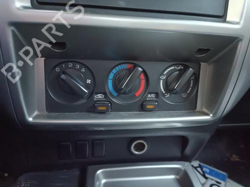 Used Climate control NISSAN PATROL GR V Wagon (Y61) 3.0 DTi (160 hp) 20658366