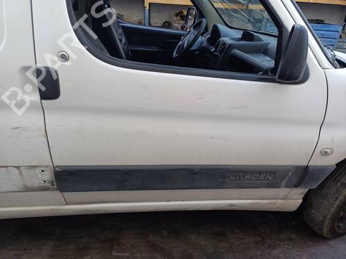 Porta frente direita Porta frente direita CITROËN BERLINGO / BERLINGO FIRST MPV (MF_, GJK_, GFK_) 1.6 HDI 75 (MF9HW, GJ9HWC, GF9HWC, GN9HWC) (75 hp) 40004917 40004917