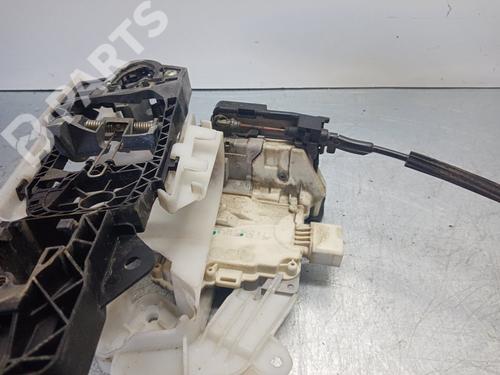 Front left lock VW PASSAT B6 (3C2) 2.0 TDI | BP8256263C98 