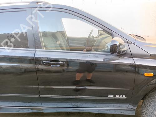 Used Right front door Right front door 37012507 37012507