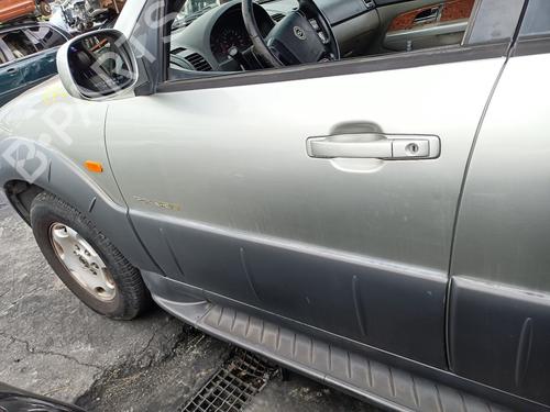 Used Left front door SSANGYONG REXTON / REXTON II (GAB_) 3.2 RX320 4x4 (220 hp) 32033018