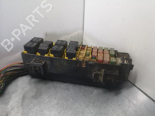 Used Fuse box JEEP CHEROKEE (KJ) 2.5 CRD 4x4 (143 hp) 15603455