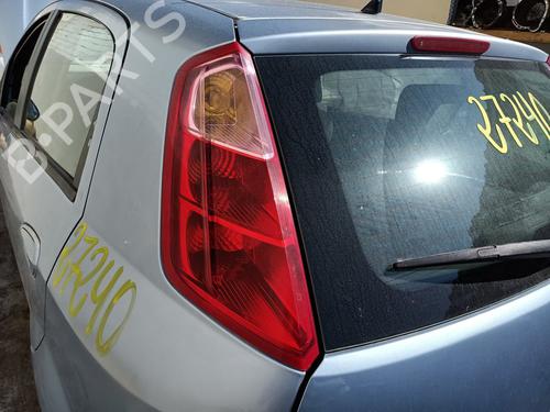 left-taillight-fiat-punto-199_-2012-33552897 main image