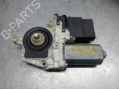 Rudehejsemotor bagstkærm højre SEAT TOLEDO II (1M2) [1998-2006]  27679597