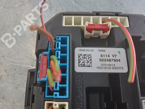 Fuse box BMW 3 (F30, F80) 318 d | BP10390389E1 